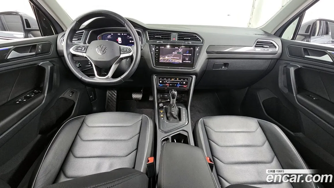 Volkswagen Tiguan — фото 4