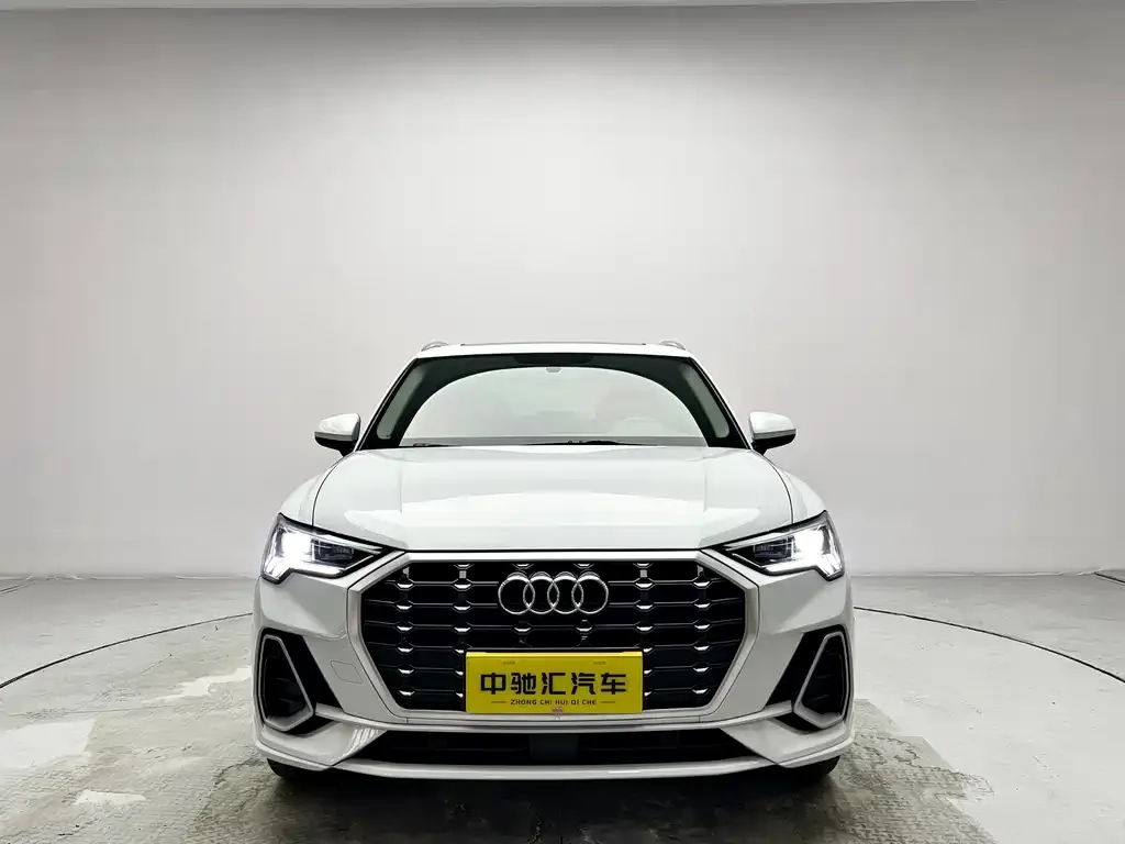 Audi Q3 2021 из CN, фото 2