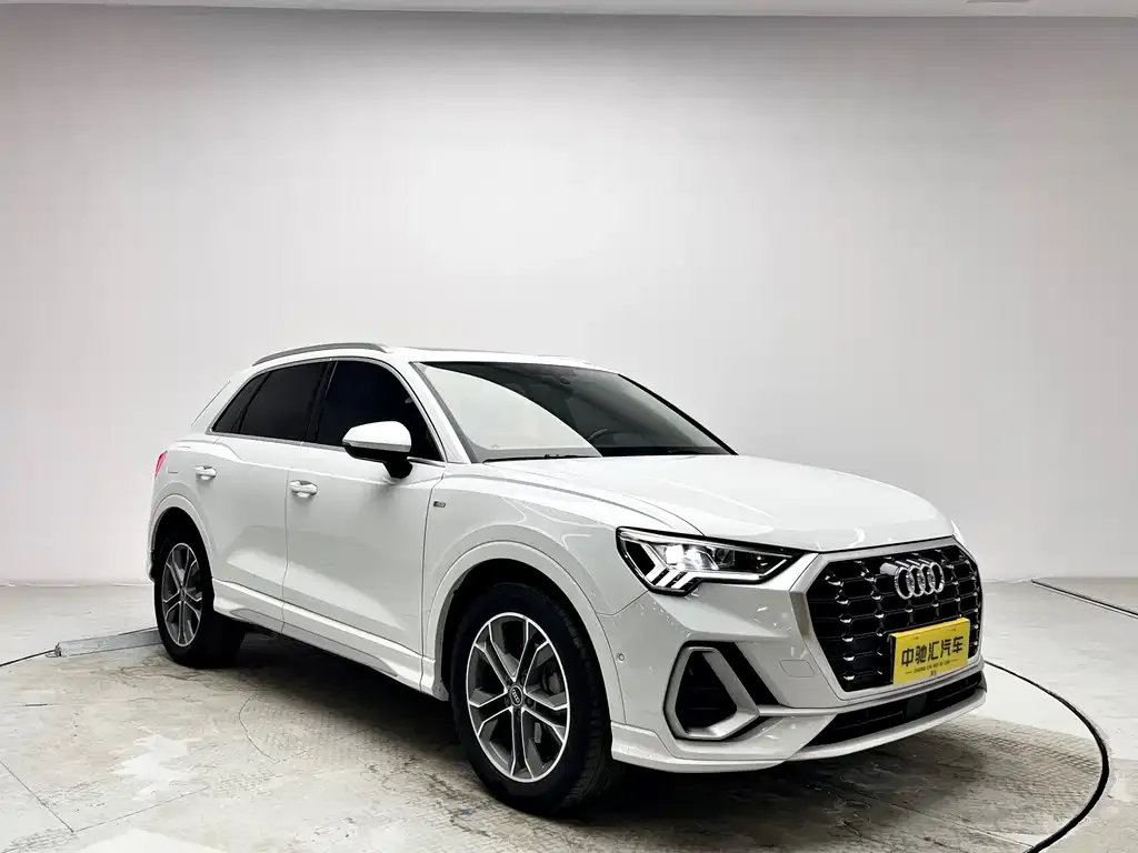 Audi Q3 2021 из CN, фото 4