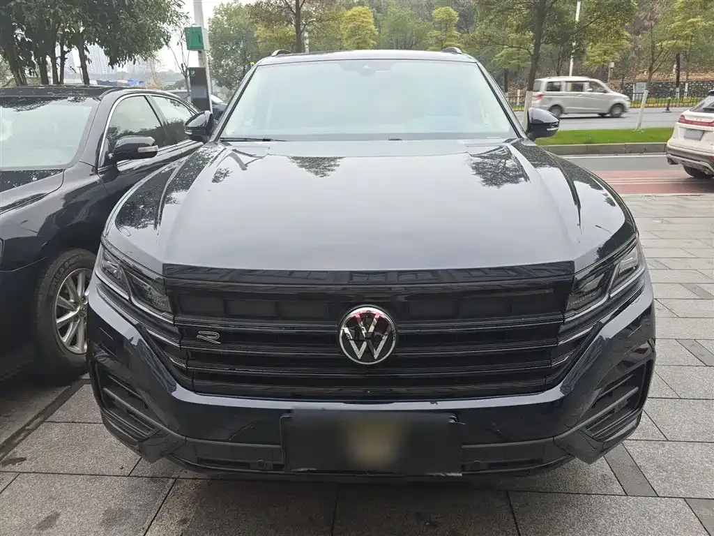 Volkswagen Touareg 2023 из CN, фото 3