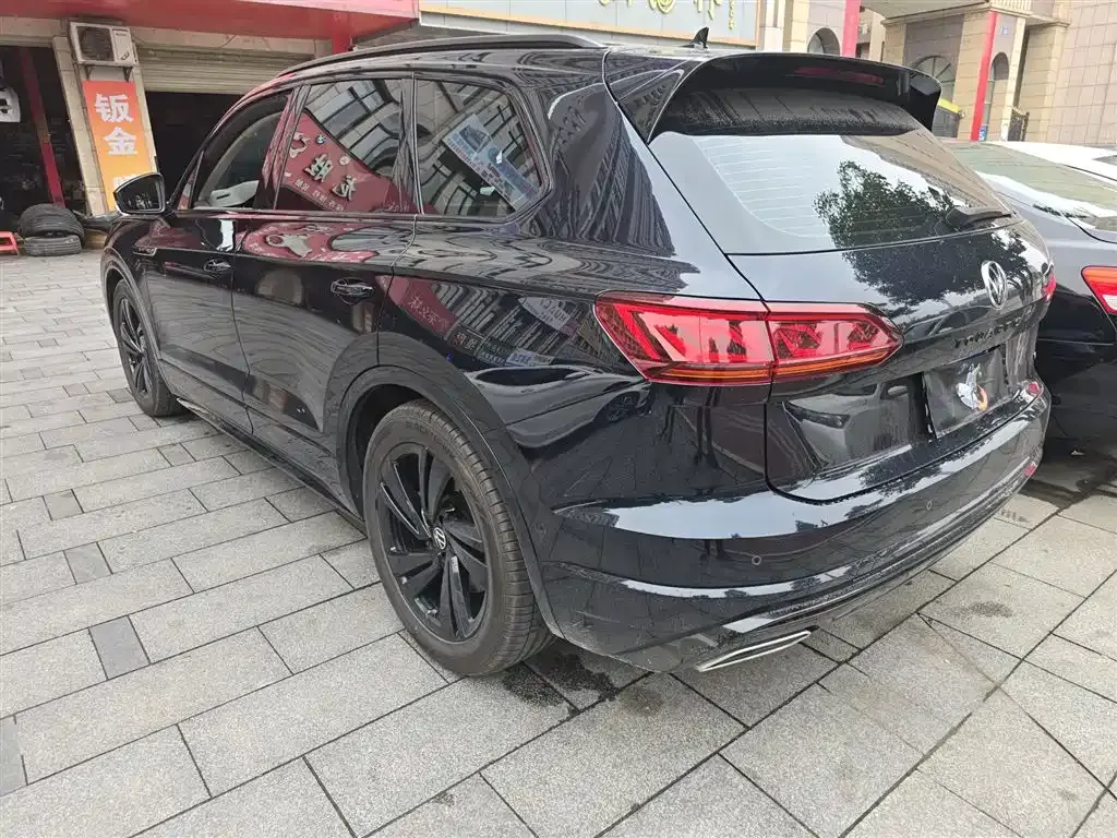 Volkswagen Touareg 2023 из CN, фото 5
