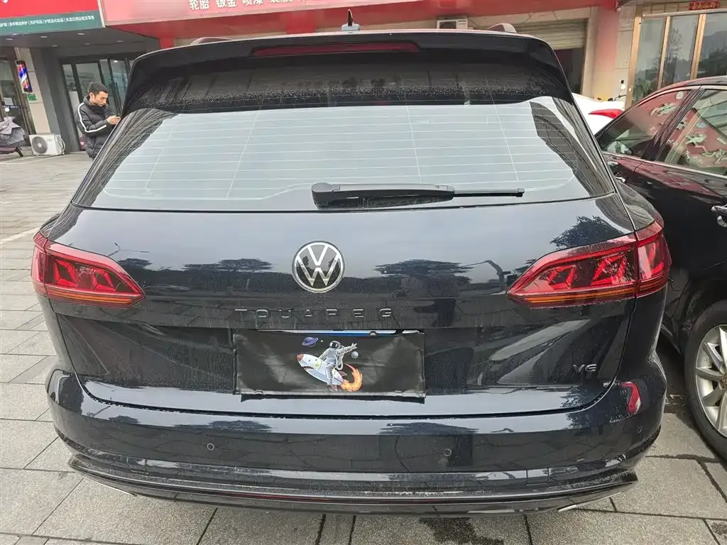 Volkswagen Touareg 2023 из CN, фото 9