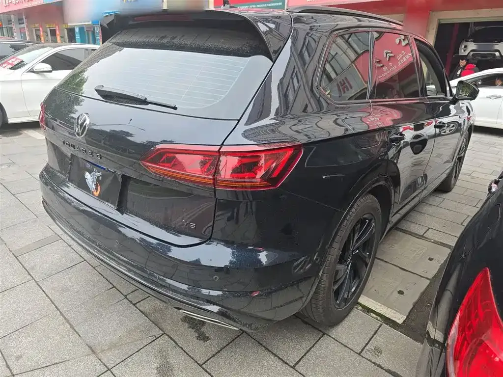 Volkswagen Touareg 2023 из CN, фото 8