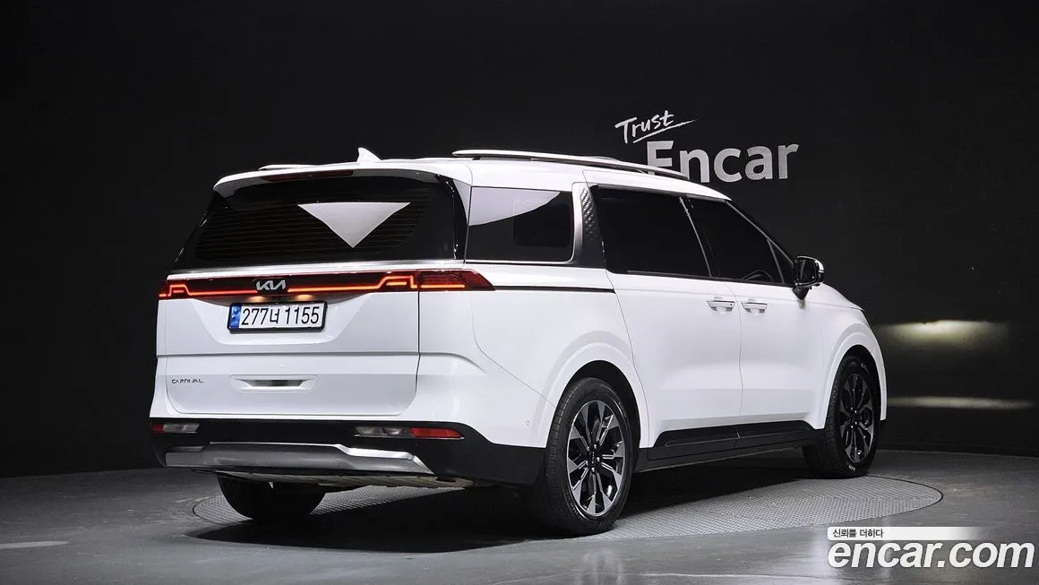Kia Carnival — фото 5