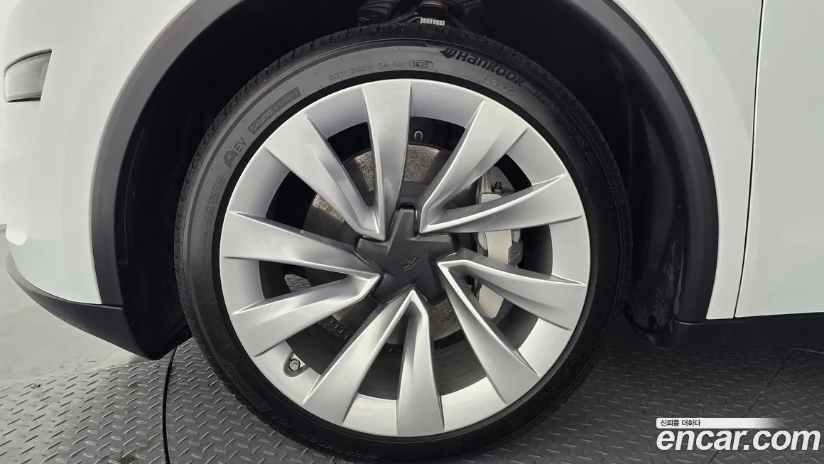 Tesla Model Y 2025 из KR, фото 9
