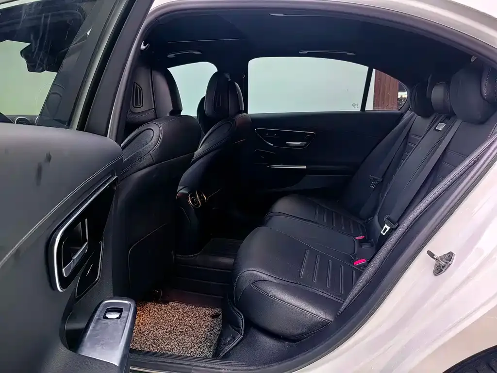 Mercedes-Benz C-Class 2023 из CN, фото 9
