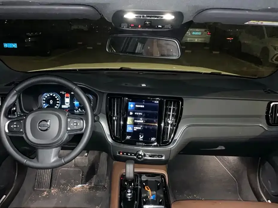 Volvo S60 PHEV 2023 из CN, фото 6