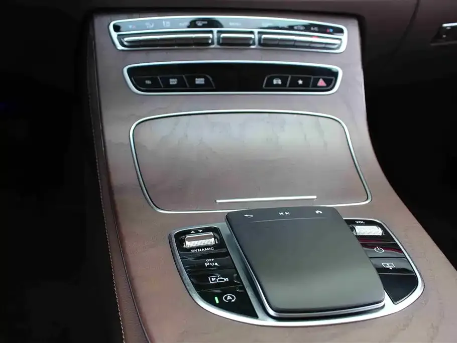 Mercedes-Benz E-Class 2023 из CN, фото 2