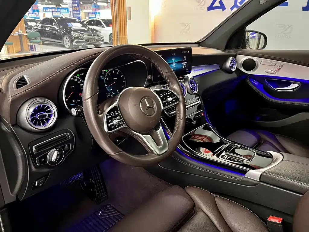 Mercedes-Benz GLC — фото 4