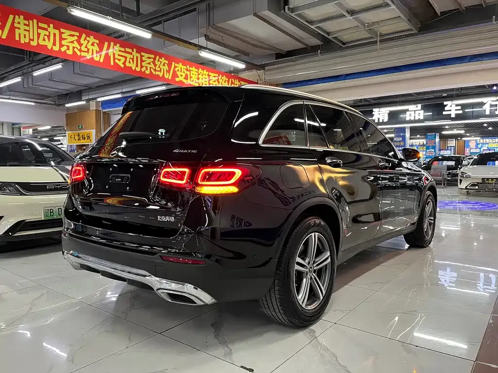 Mercedes-Benz GLC — фото 10