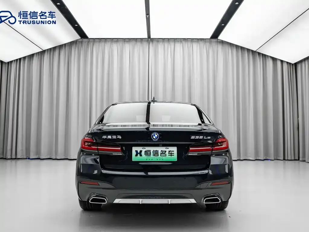 BMW 5 Series New Energy — фото 2