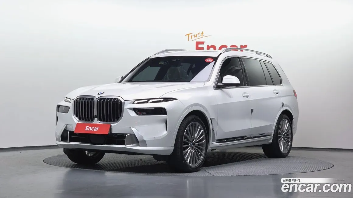 BMW X7 — фото 1