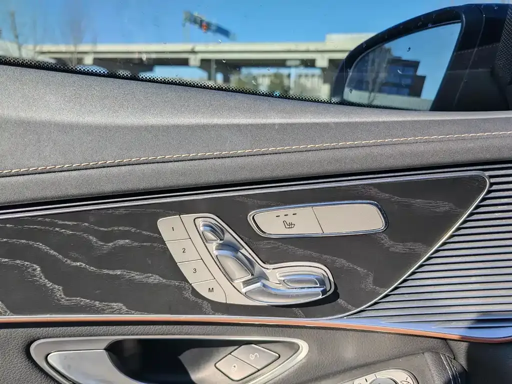 Mercedes-Benz EQC 2021 из CN, фото 8