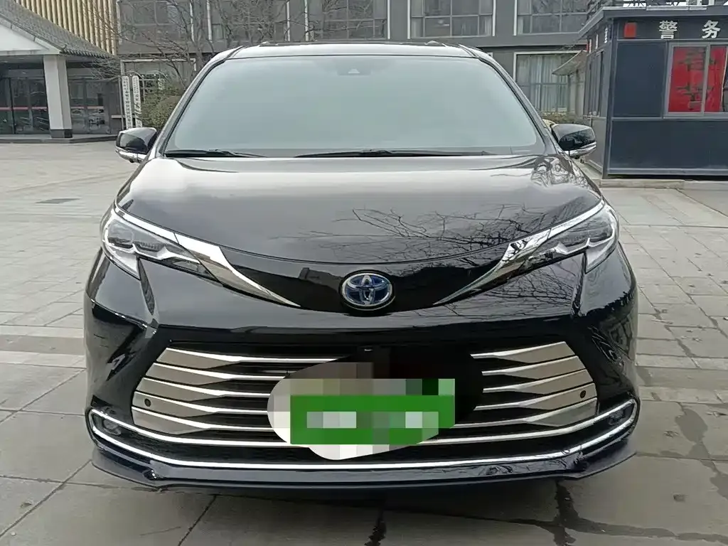 Toyota Sienna 2023 из CN, фото 7