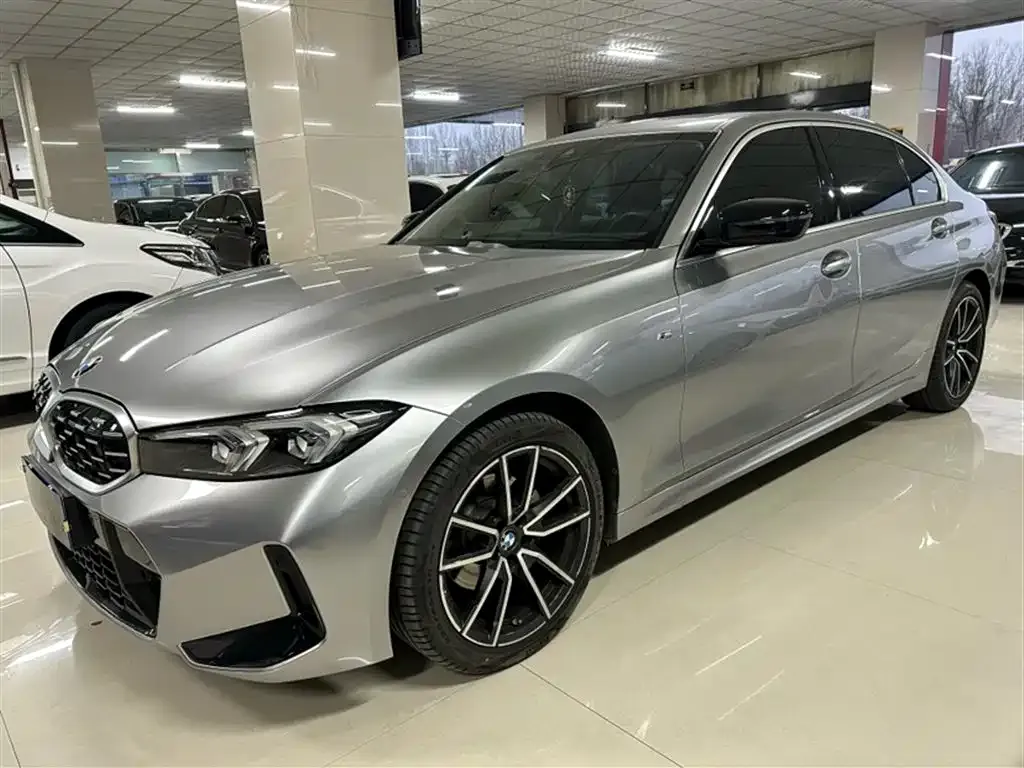 BMW 3 Series 2023 из CN, фото 2