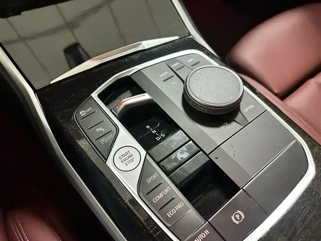 BMW 3 Series 2023 из CN, фото 7