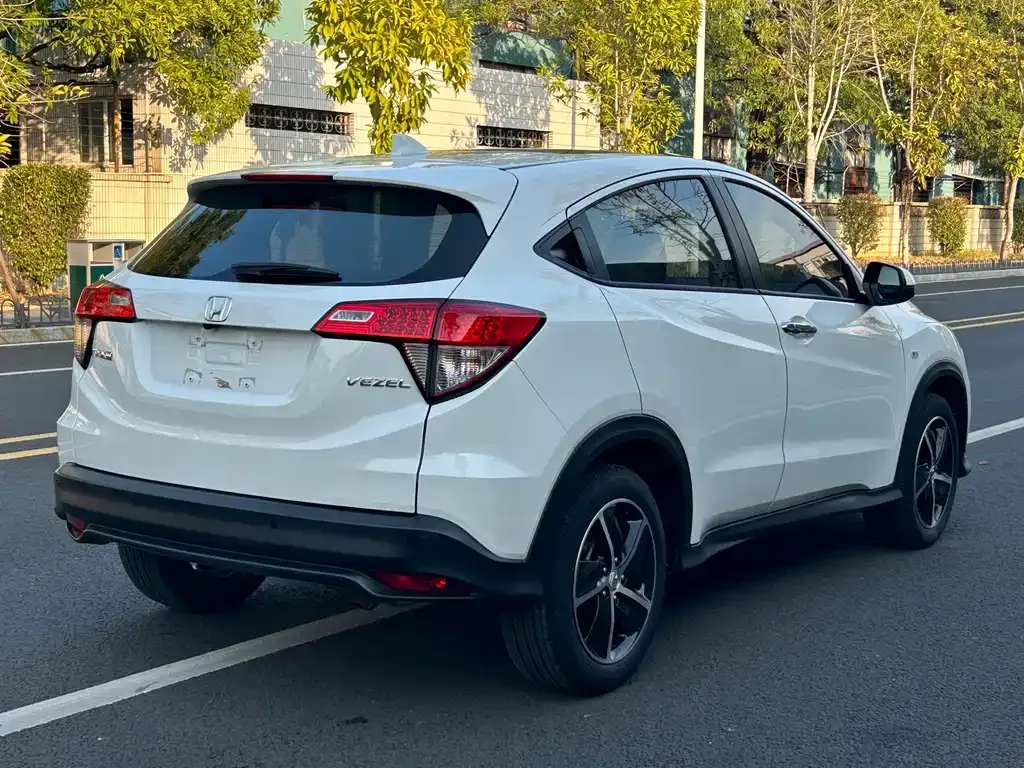 Honda Vezel — фото 8