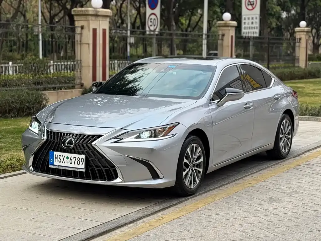Lexus ES 2021 из CN, фото 1