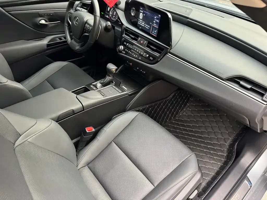 Lexus ES 2021 из CN, фото 7