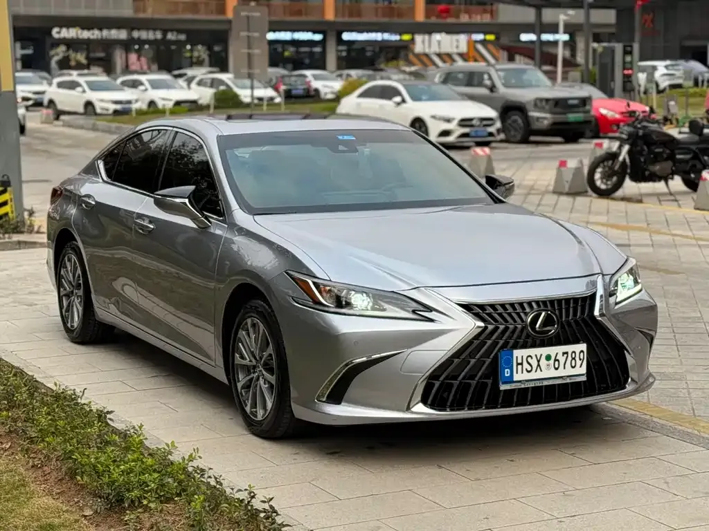 Lexus ES 2021 из CN, фото 3