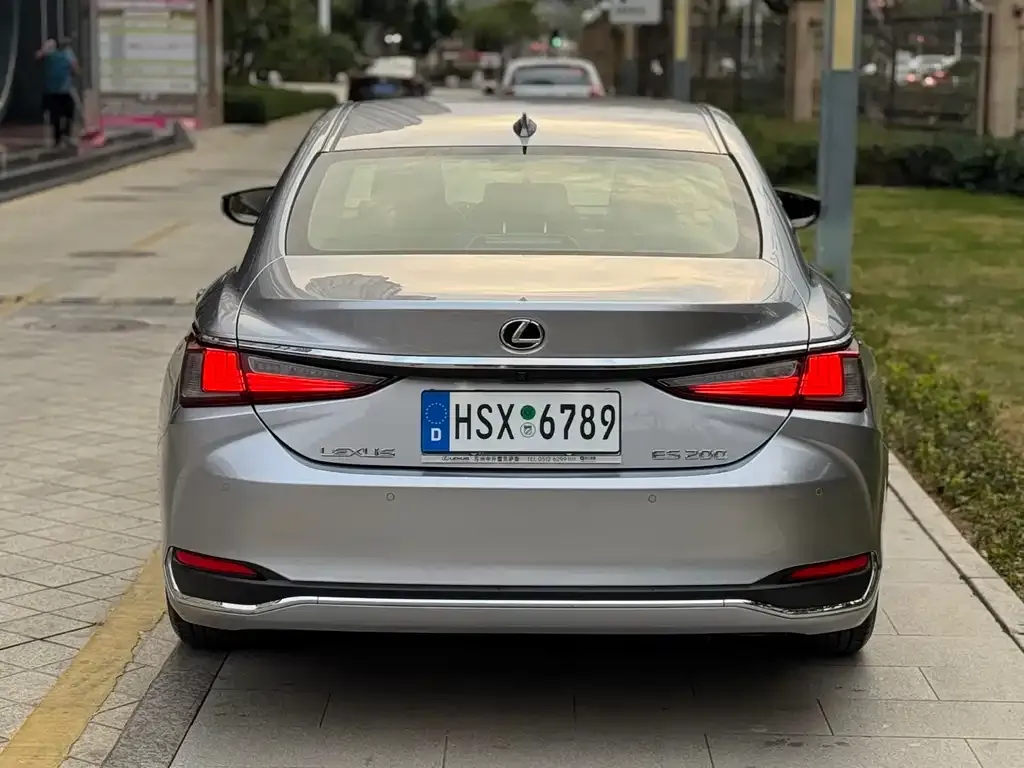 Lexus ES 2021 из CN, фото 2