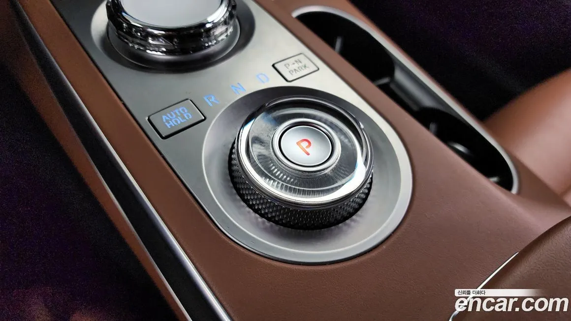 Genesis GV70 — фото 10
