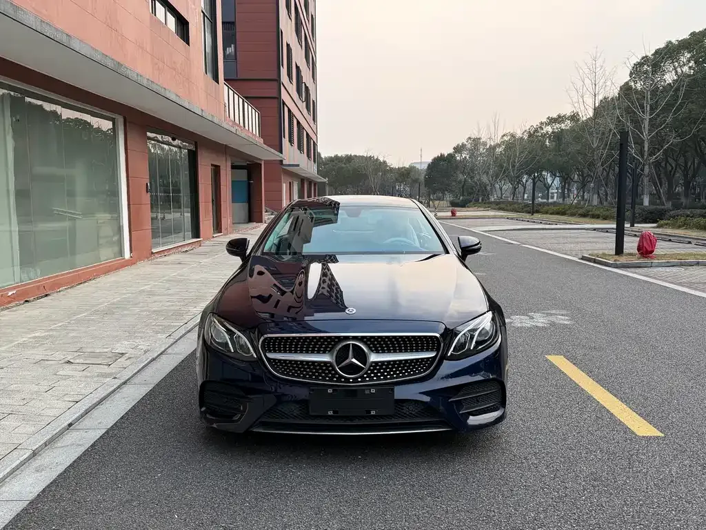 Mercedes-Benz E-Class (Import) — фото 8