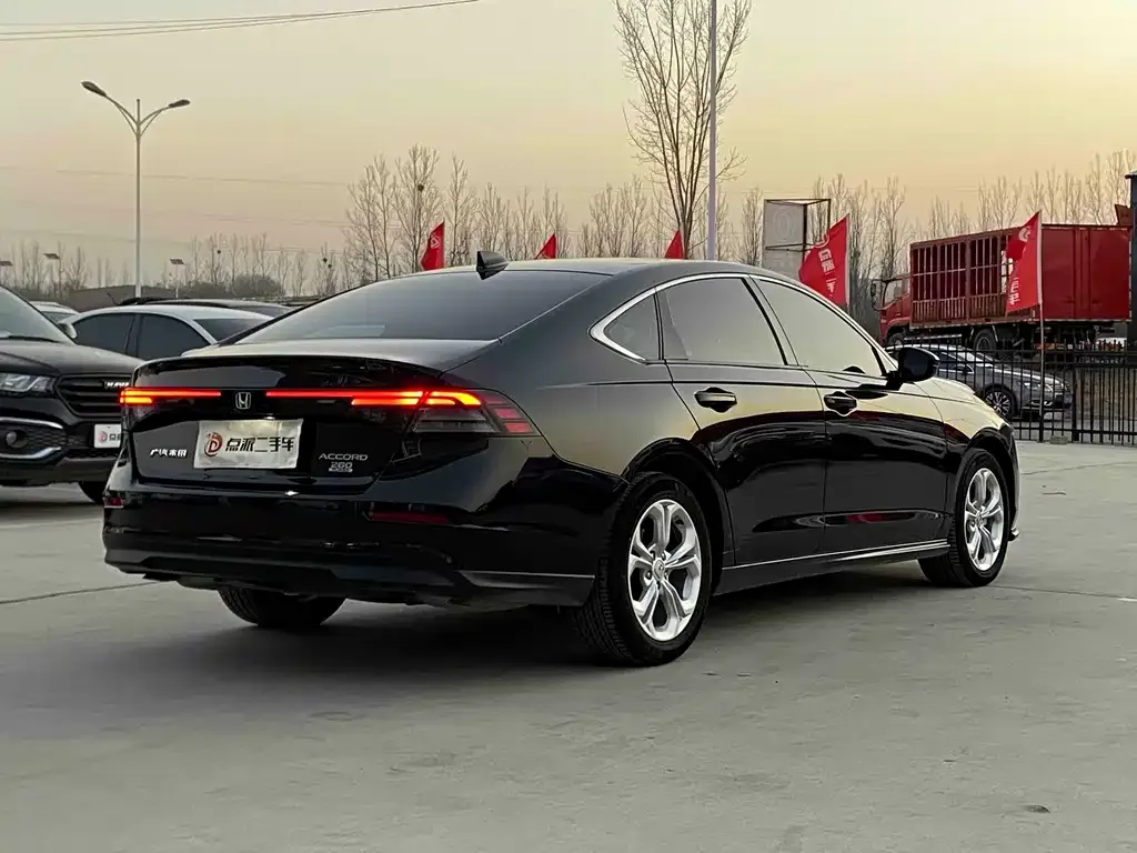 Honda Accord 2023 из CN, фото 5