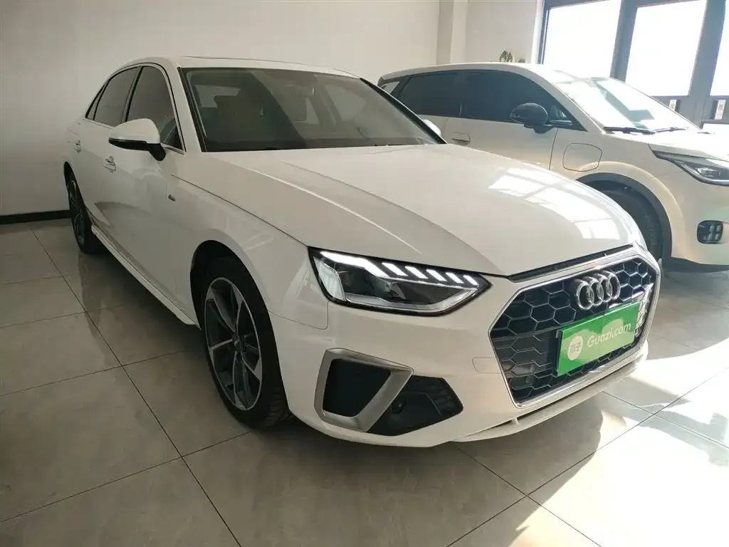 Audi A4L 2021 из CN, фото 10
