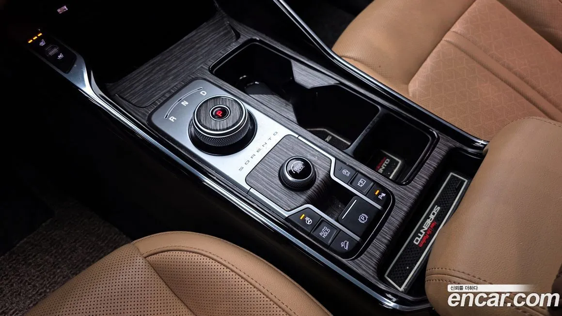 Kia Sorento — фото 9