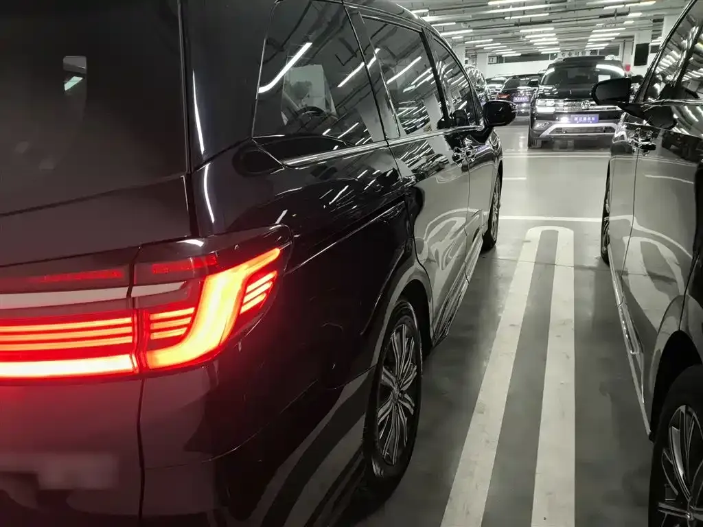 Honda Odyssey 2023 из CN, фото 4
