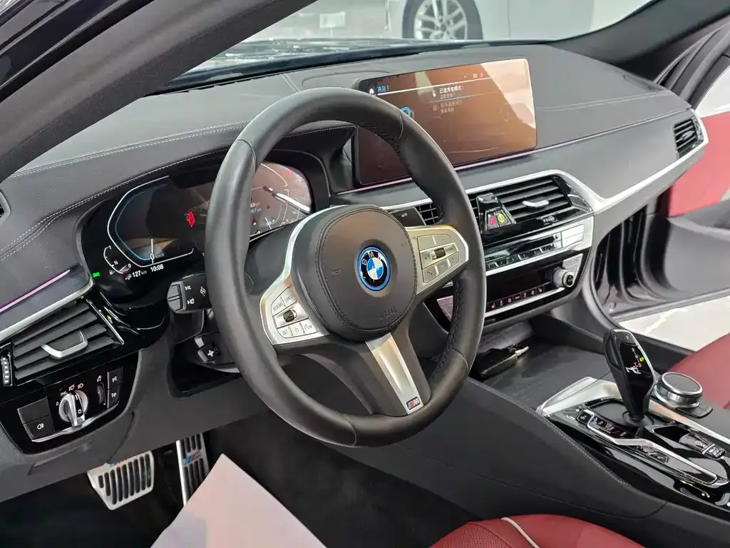 BMW 5 Series New Energy — фото 2