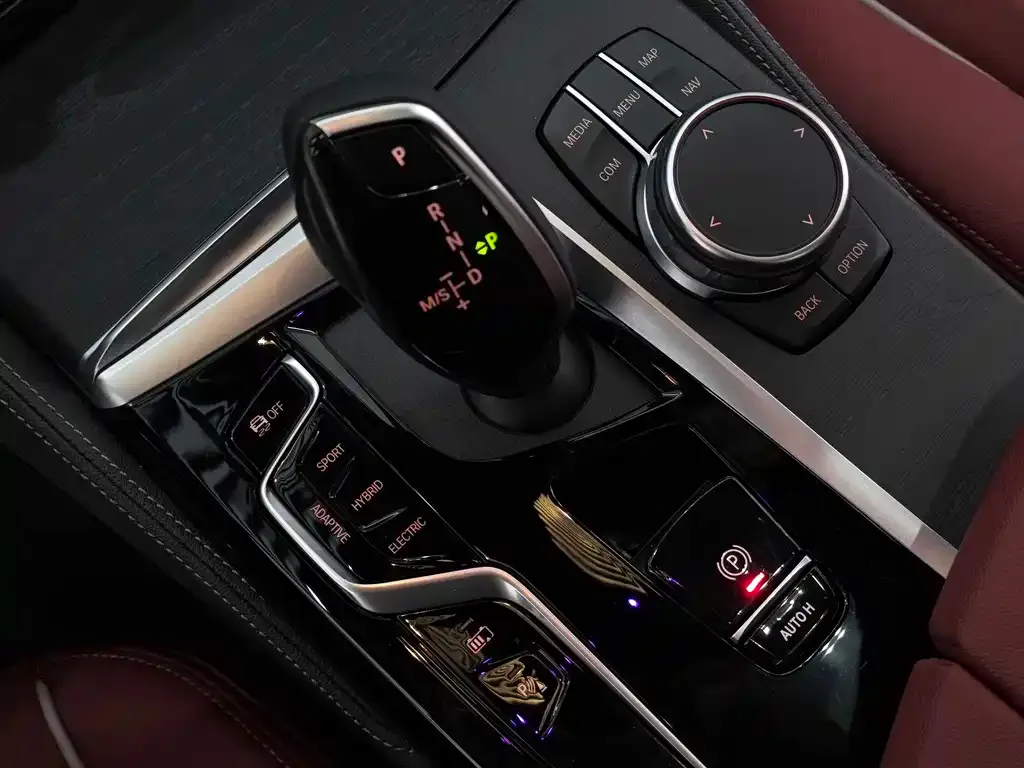 BMW 5 Series New Energy — фото 4