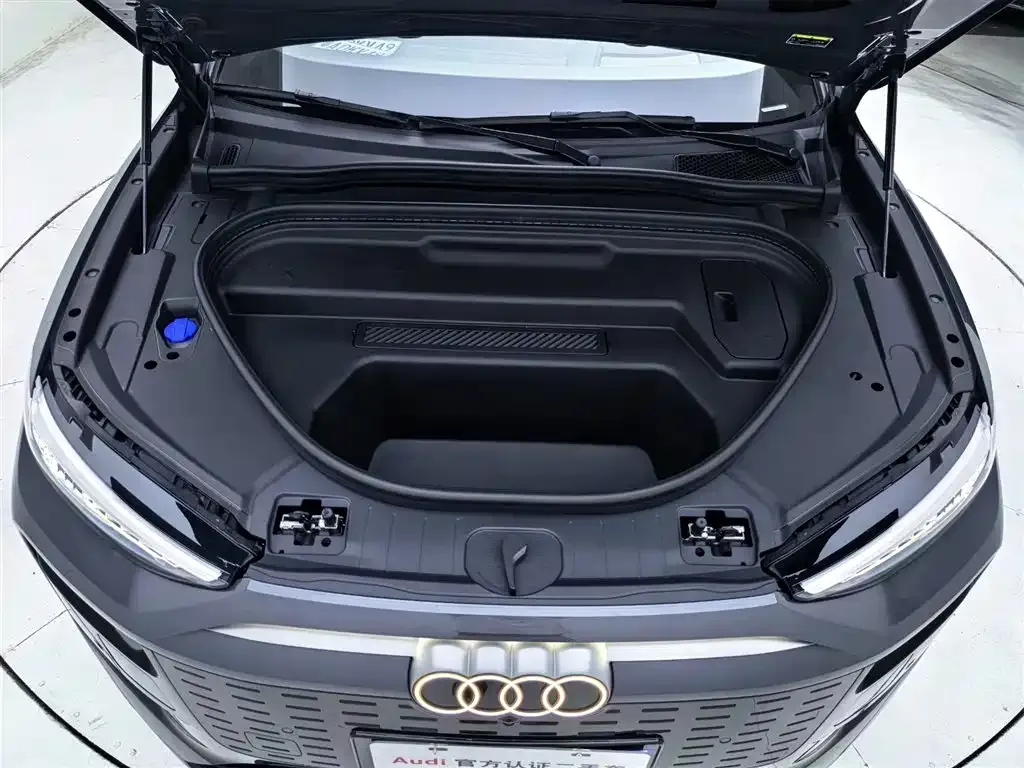 Audi Q6L Sportback e-tron 2025 из CN, фото 7