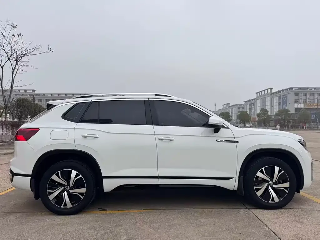 Volkswagen GTE PHEV 2021 из CN, фото 9