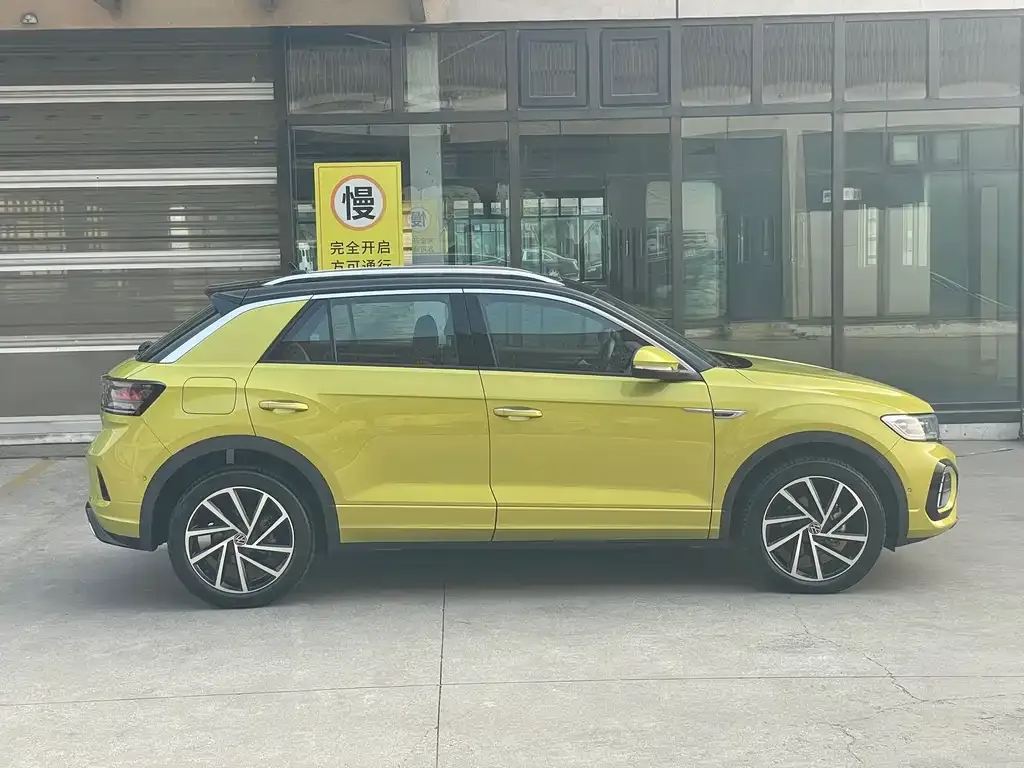 Volkswagen T-Roc — фото 2