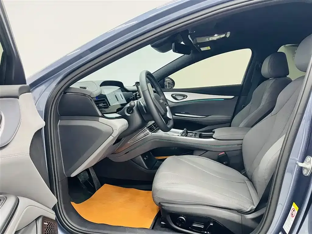 BYD Seal 07 DM-i 2025 из CN, фото 2