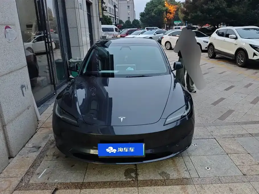 Tesla Model 3 — фото 3