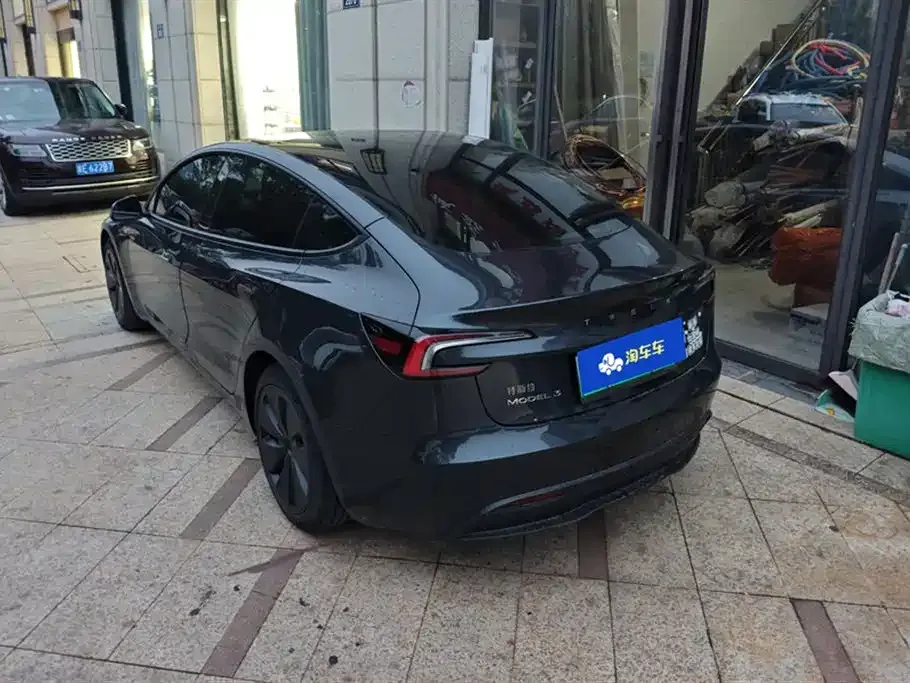 Tesla Model 3 — фото 2