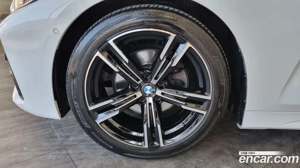 BMW 4-Series 2023 из KR, фото 8