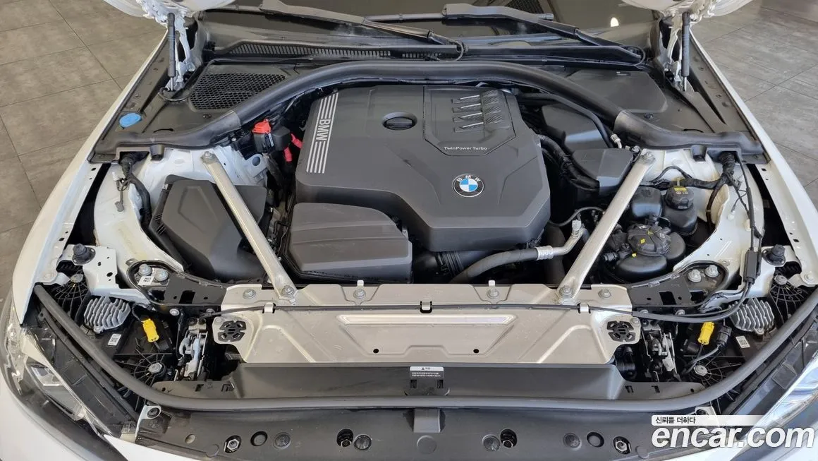 BMW 4-Series 2023 из KR, фото 10