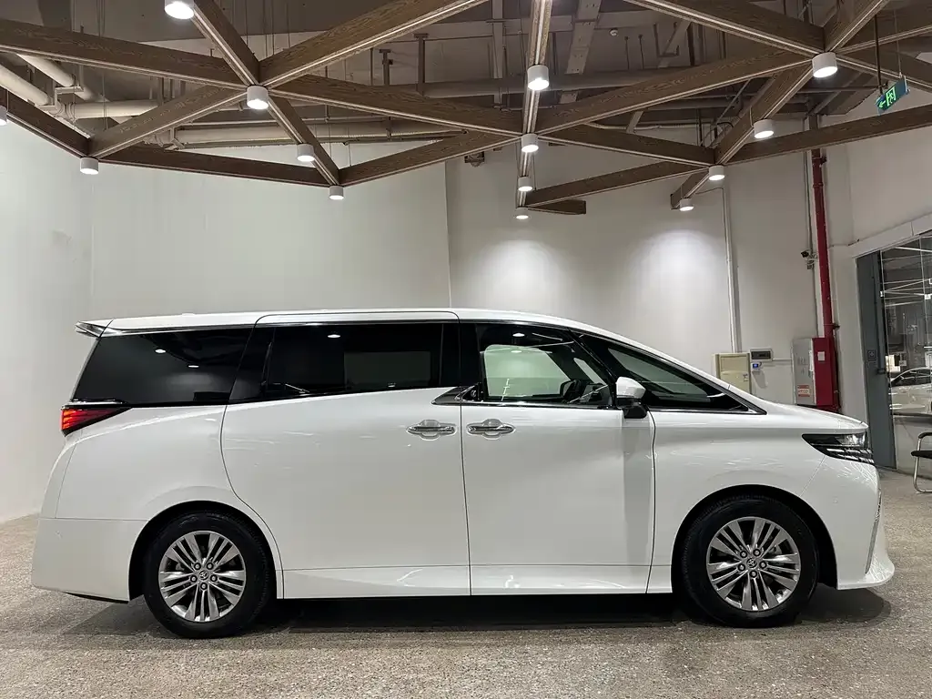 Toyota Alphard 2025 из CN, фото 4