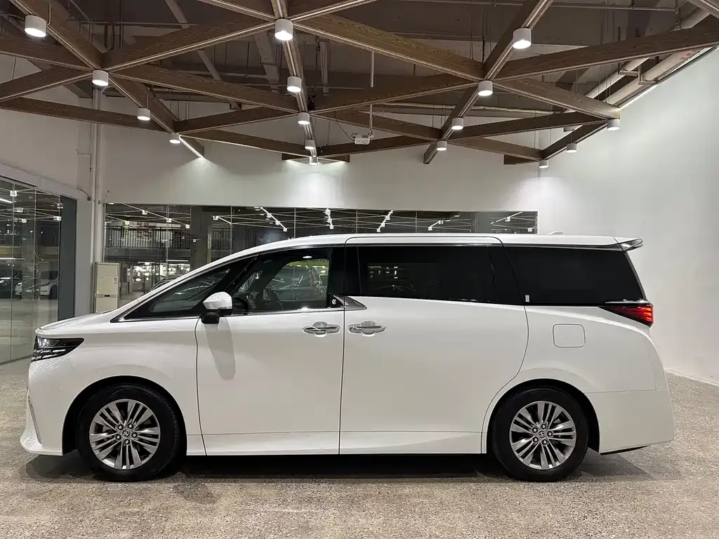 Toyota Alphard 2025 из CN, фото 7