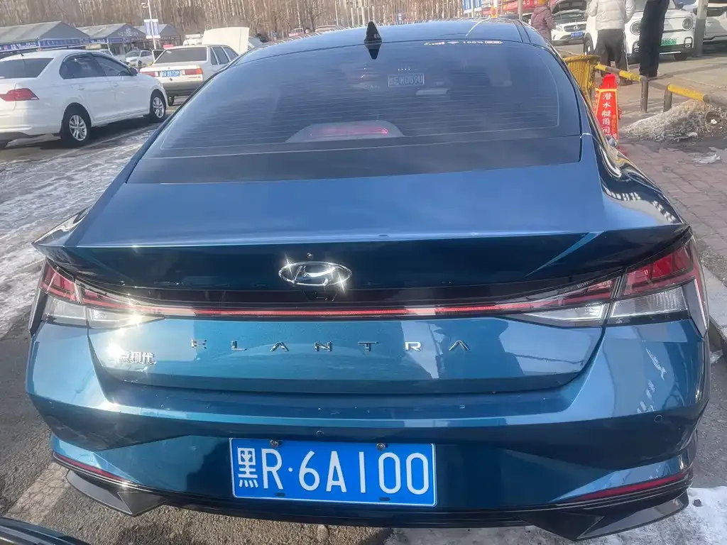 Hyundai Elantra 2023 из CN, фото 8