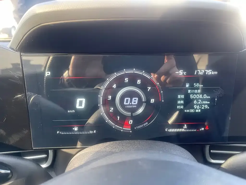 Hyundai Elantra 2023 из CN, фото 2