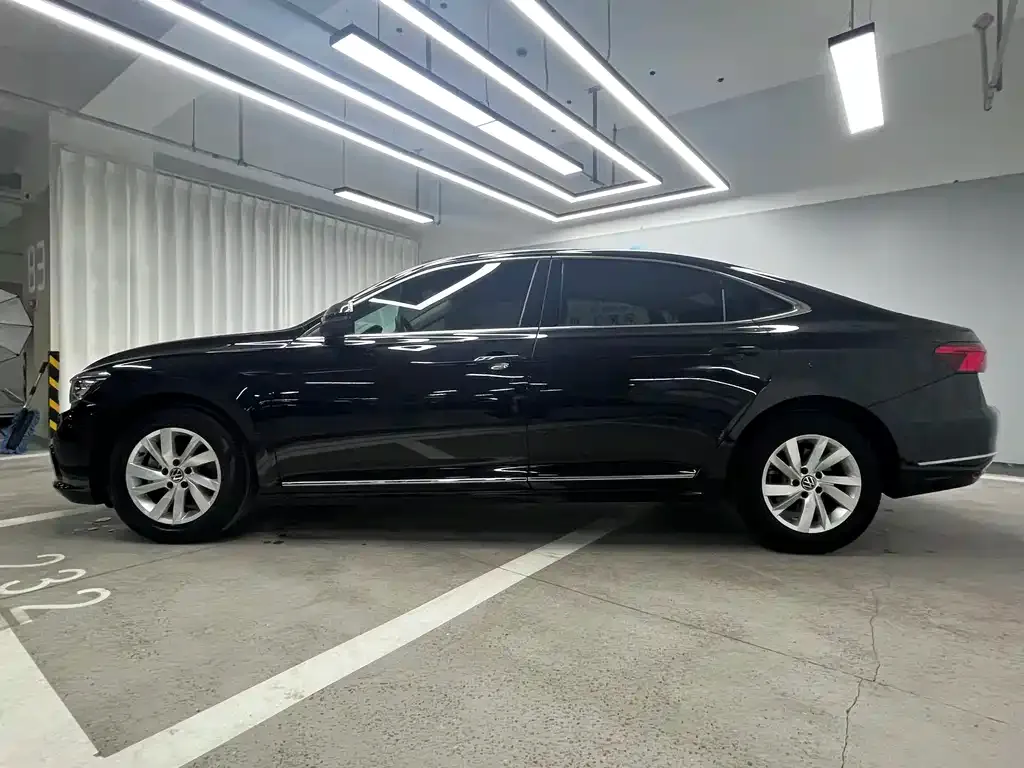 Volkswagen Passat — фото 3