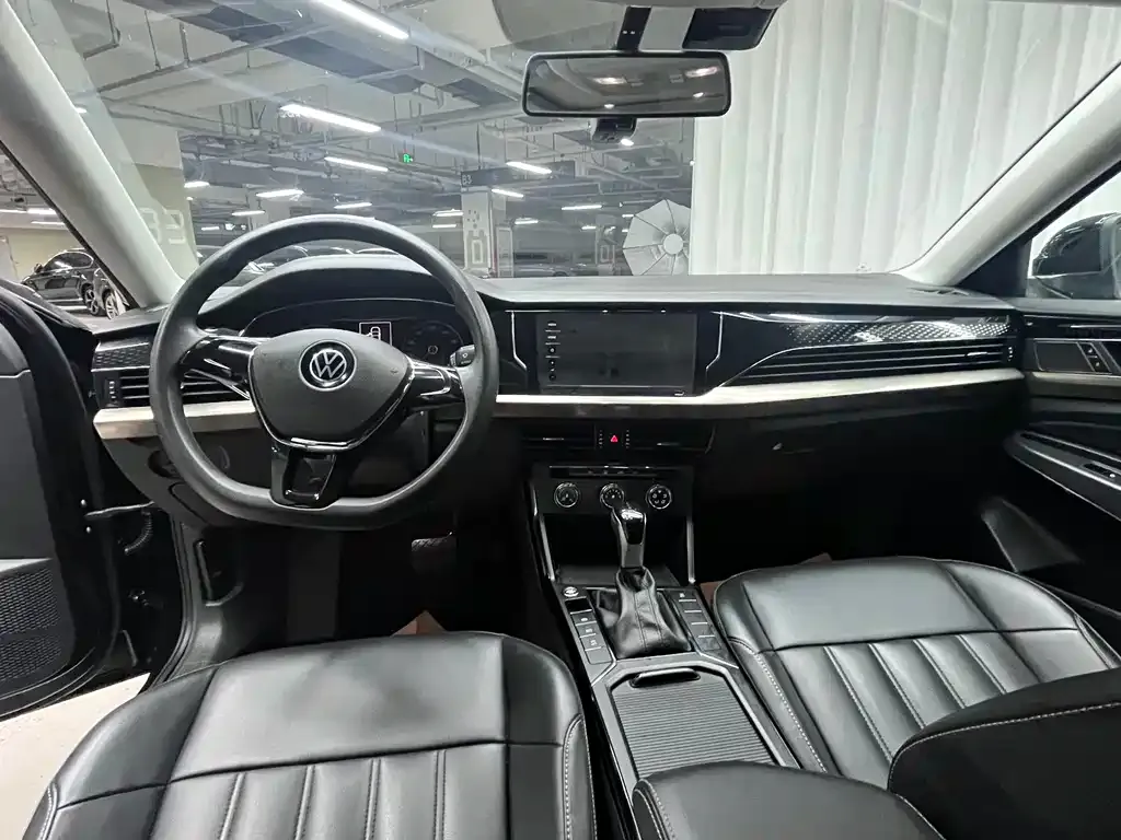 Volkswagen Passat — фото 8