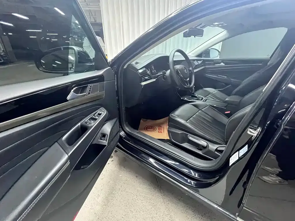 Volkswagen Passat — фото 7