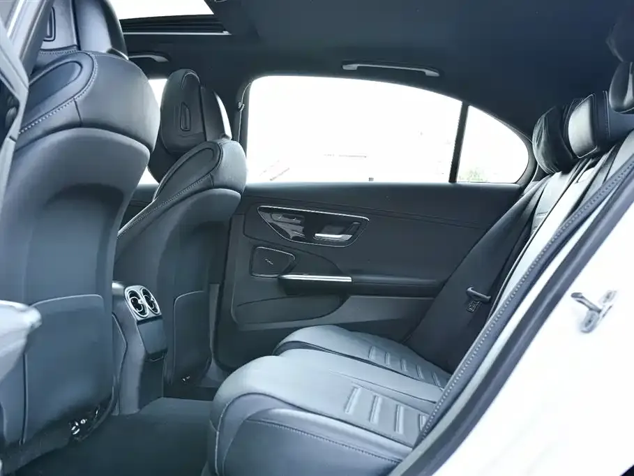 Mercedes-Benz C-Class 2023 из CN, фото 8