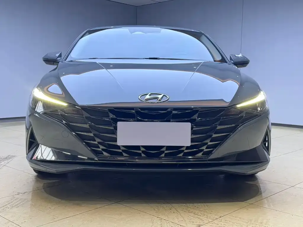Hyundai Elantra 2022 из CN, фото 3